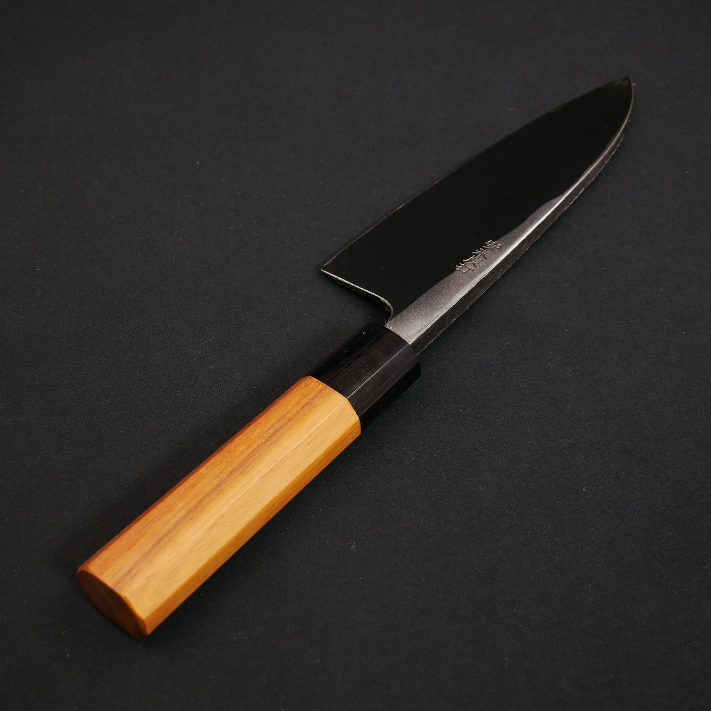 White#2 Carbon Steel Kurouchi Tsuchime Deba Walnut Octagonal Handle