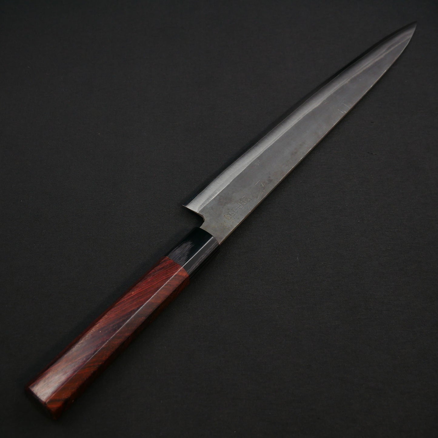 吉田刃物 ZDP189 黒打 筋引 紫檀八角柄