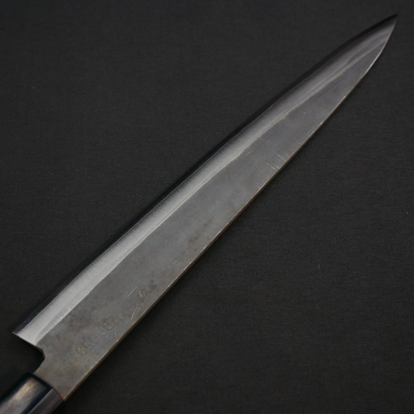 吉田刃物 ZDP189 黒打 筋引 紫檀八角柄