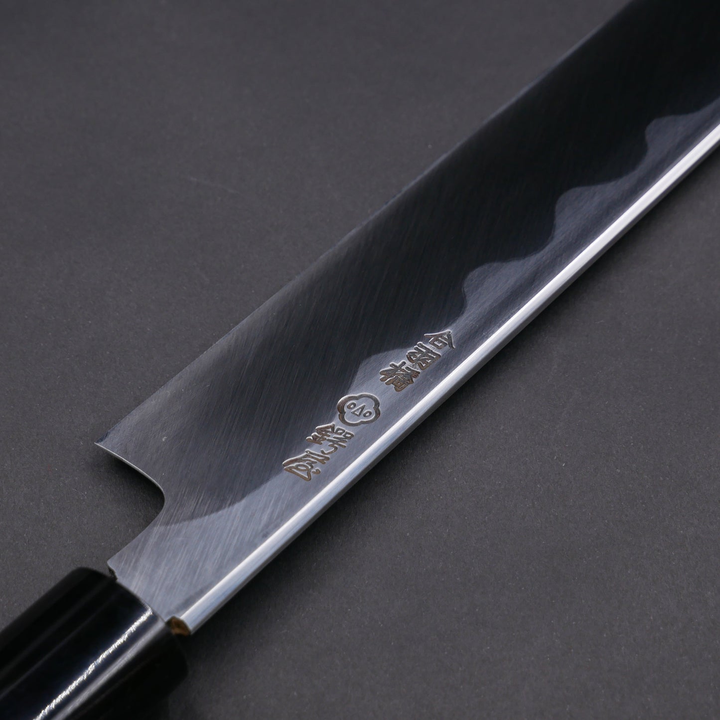 Blue#2 Carbon Steel Fine-Finish Kiritsuke Yanagiba Magnolia Handle